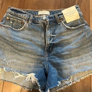 Abercrombie 90’s relaxed high rise cutoff shorts size 30/10